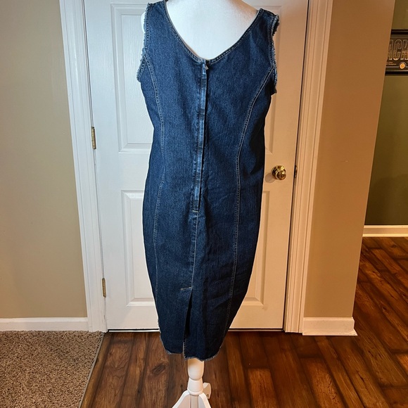 Venezia Jeans Clothing Co Denim V Neck Midi Dress Frayed Hem Size 14 Y2K NOS - Picture 3 of 4
